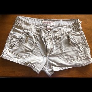Clearance $7 Aeropostale beige short shorts size 5/6